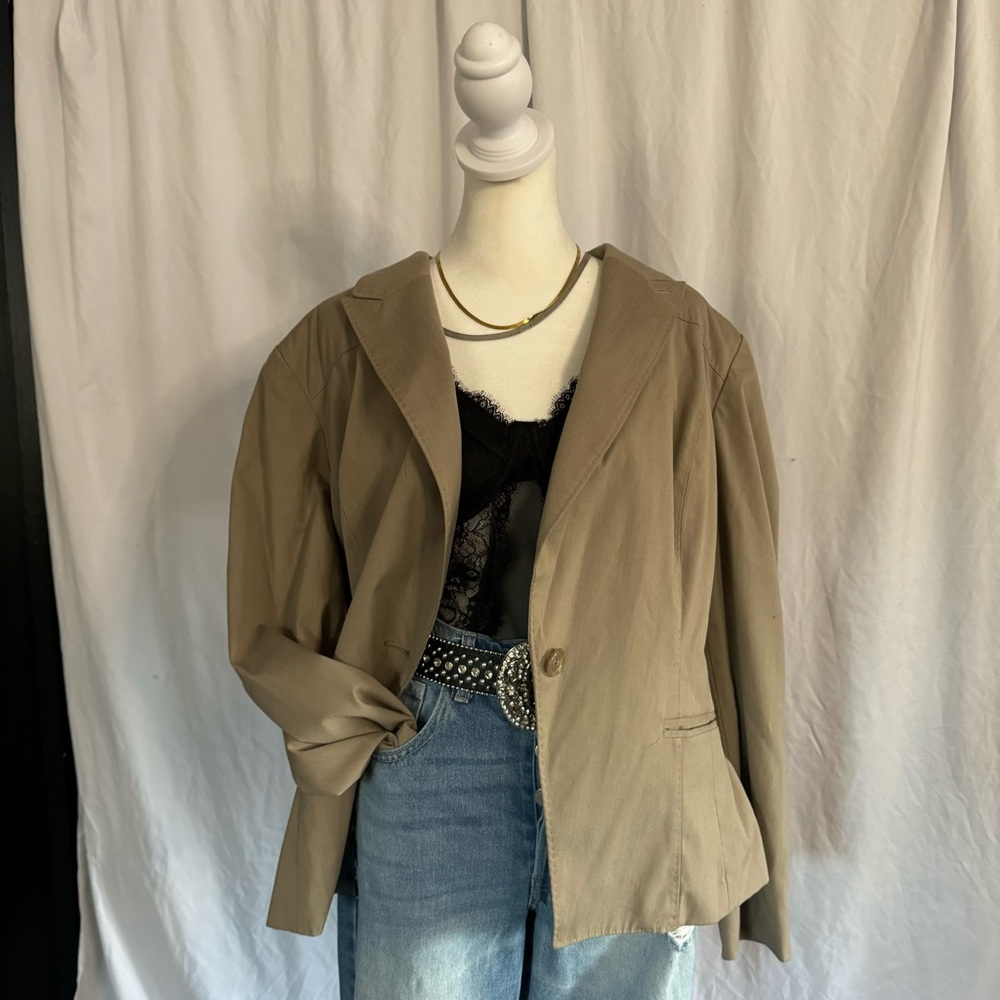 Worthington - women’s beige tan blazer jacket - size 18 - preowned